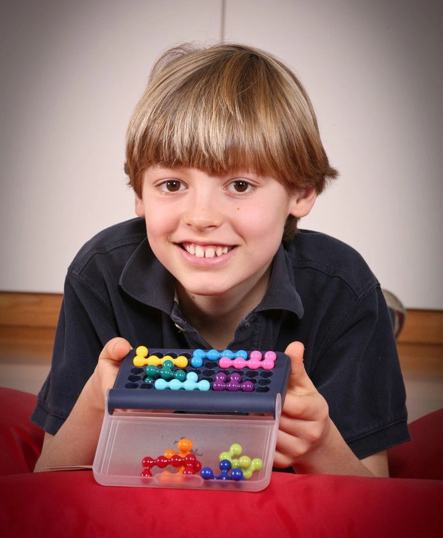 Board Games Smart Games: IQ Fit 4 Board Games Smart Games: IQ Fit