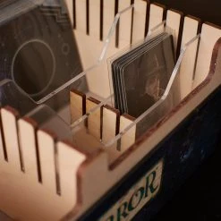 Import Games Laserox - Collector's Card Crate