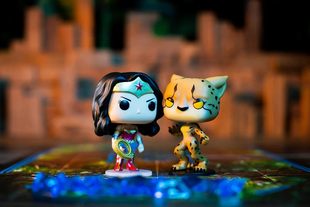 Funko Games Funkoverse Strategy Game: DC Comics 102 – Wonder Woman & Cheetah Board Games 4 Funko Games Funkoverse Strategy Game: DC Comics 102 – Wonder Woman & Cheetah Board Games