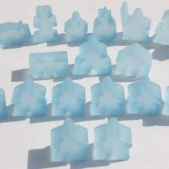 Hans Im Glück Carcassonne: Meeple - Complete Toy Figure Set (19 Pieces) (Frozen Light Blue) (Import)