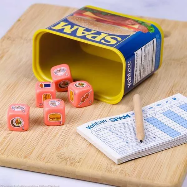USAopoly Yahtzee: Spam 4 USAopoly Yahtzee: Spam