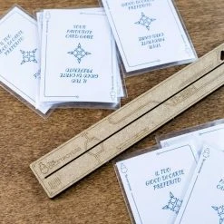 The Dicetroyers - Pick And Play Card Holder: Crate Version – Single Row (Italy Import)