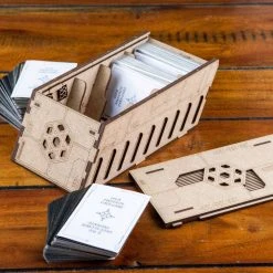 The Dicetroyers - Deck Holder: Crate Version (250 Standard Size Sleeved Cards) (Italy Import) 10 The Dicetroyers - Deck Holder: Crate Version (250 Standard Size Sleeved Cards) (Italy Import)