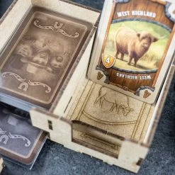 The Dicetroyers - Great Western Trail (Base Game Or With Rails To The North Expansion) (Italy Import) 22 The Dicetroyers - Great Western Trail (Base Game Or With Rails To The North Expansion) (Italy Import)