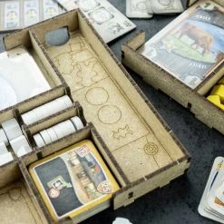 The Dicetroyers - Great Western Trail (Base Game Or With Rails To The North Expansion) (Italy Import) 28 The Dicetroyers - Great Western Trail (Base Game Or With Rails To The North Expansion) (Italy Import)