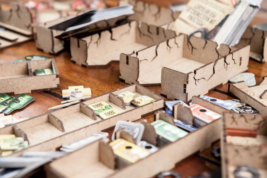 Import Games The Dicetroyers - This War Of Mine (Base Game Or With Tales From The Ruined City Exp) (Italy Import) 14 Import Games The Dicetroyers - This War Of Mine (Base Game Or With Tales From The Ruined City Exp) (Italy Import)