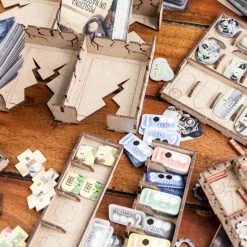 Import Games The Dicetroyers - This War Of Mine (Base Game Or With Tales From The Ruined City Exp) (Italy Import) 30 Import Games The Dicetroyers - This War Of Mine (Base Game Or With Tales From The Ruined City Exp) (Italy Import)